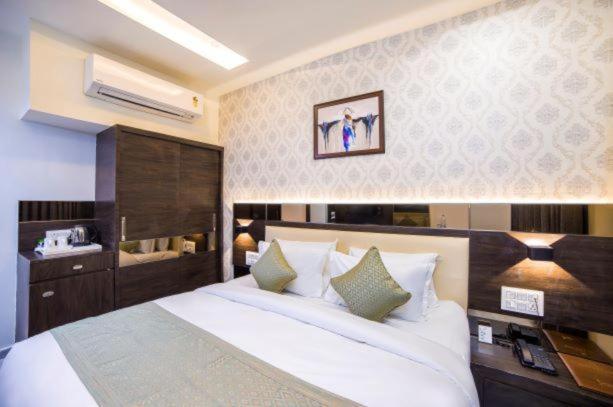 Hotel Shivalik - Mehsana Mahesana Eksteriør billede